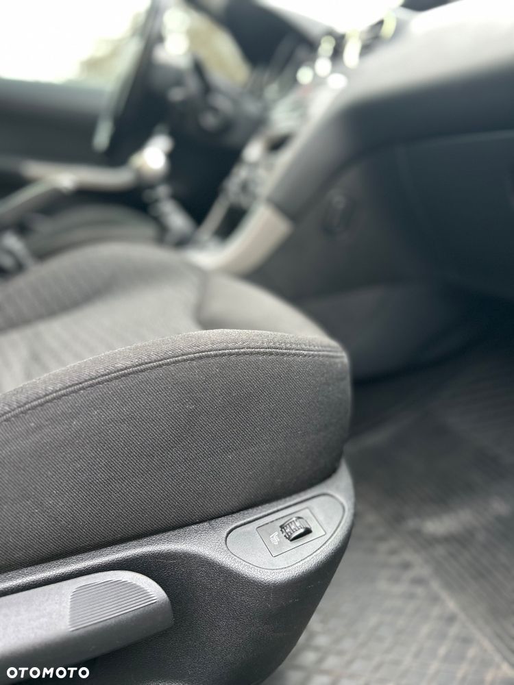 Peugeot 308 1.6 HDi Premium - 14