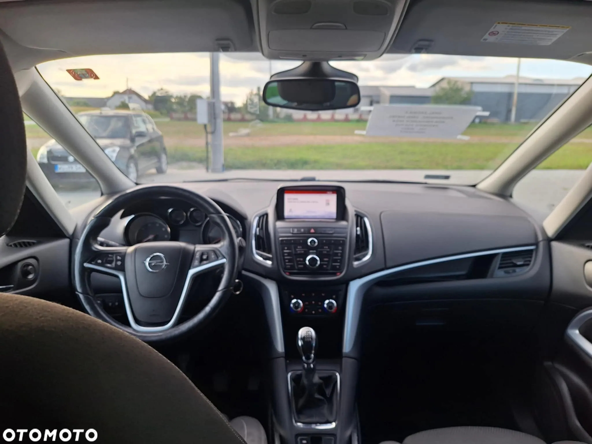 Opel Zafira - 10
