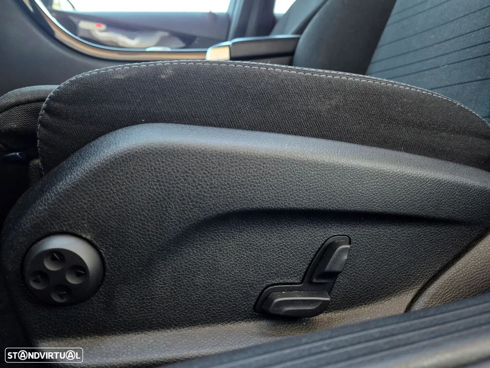 Mercedes-Benz C 200 - 36