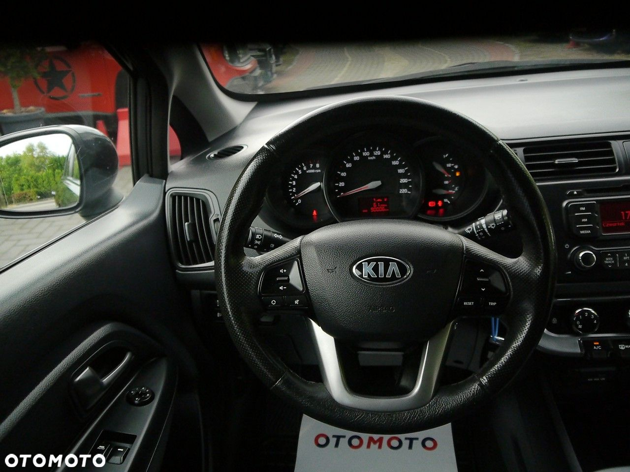 Kia Rio - 19