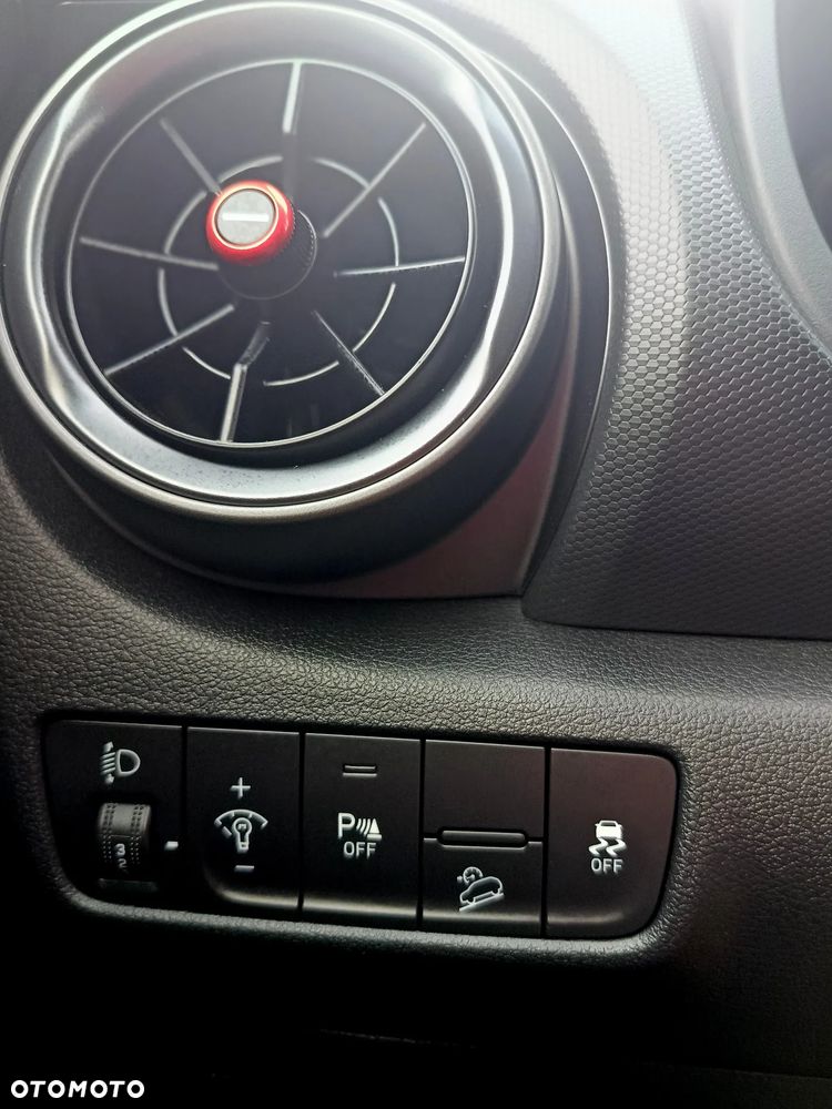 Hyundai Kona 1.0 T-GDI 48V-Hybrid N Line - 34