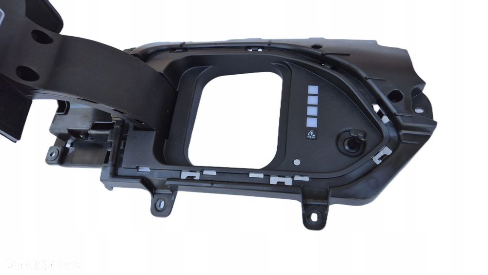 Klapka Gniazdo ładowania KPL Hyundai Kona Electric II EV 23- OE 863CC-HF710 - 4