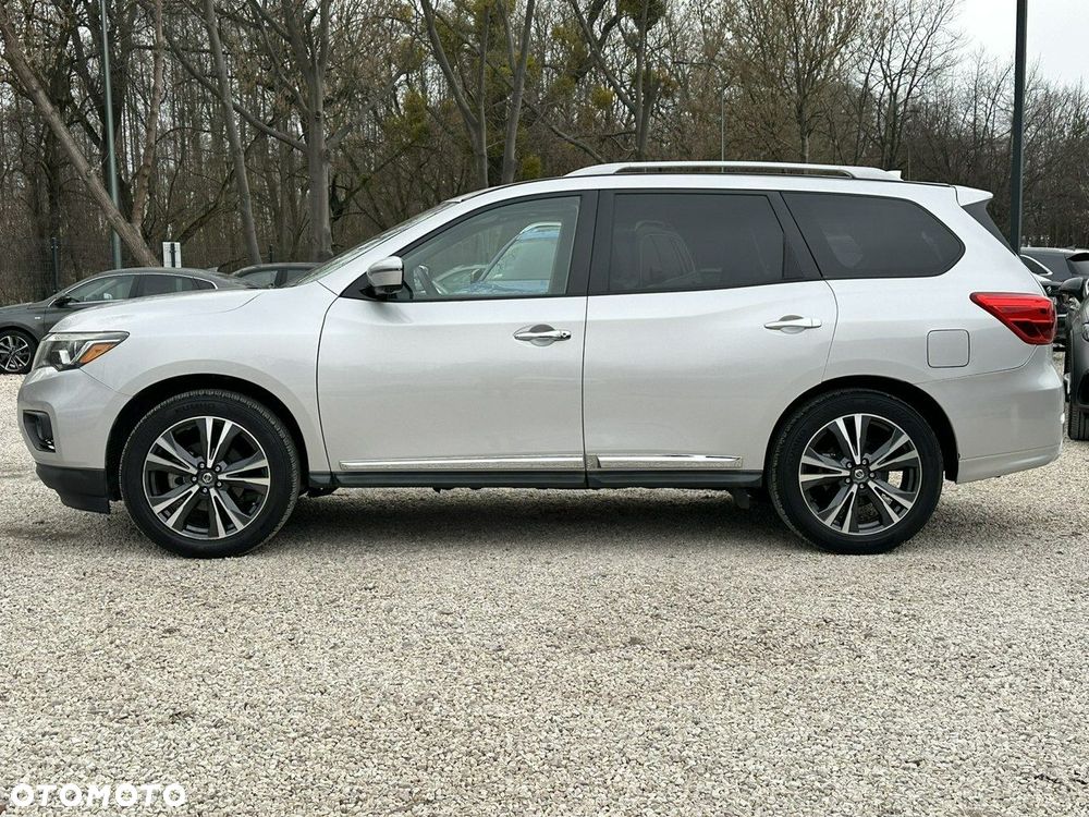 Nissan Pathfinder - 5