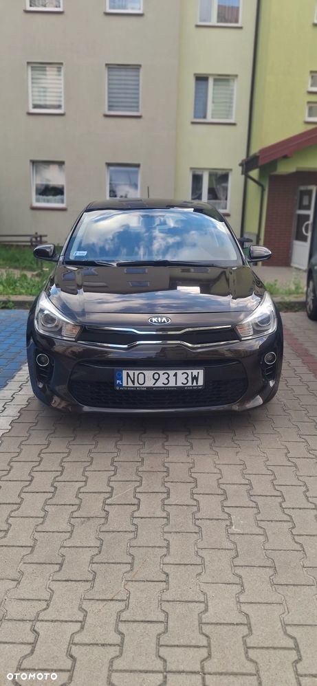 Kia Rio 1.2 L - 1
