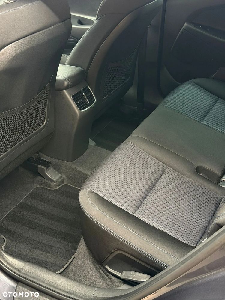 Hyundai Tucson 2.0 CRDi 4WD Automatik Style - 23