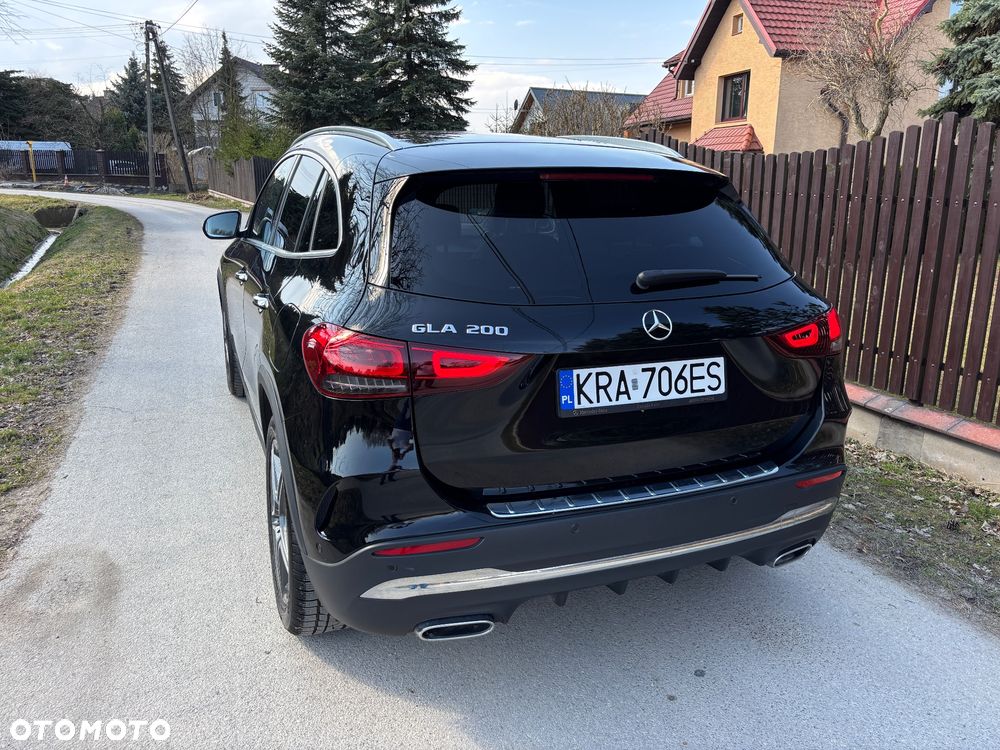Mercedes-Benz GLA 200 7G-DCT AMG Line - 4