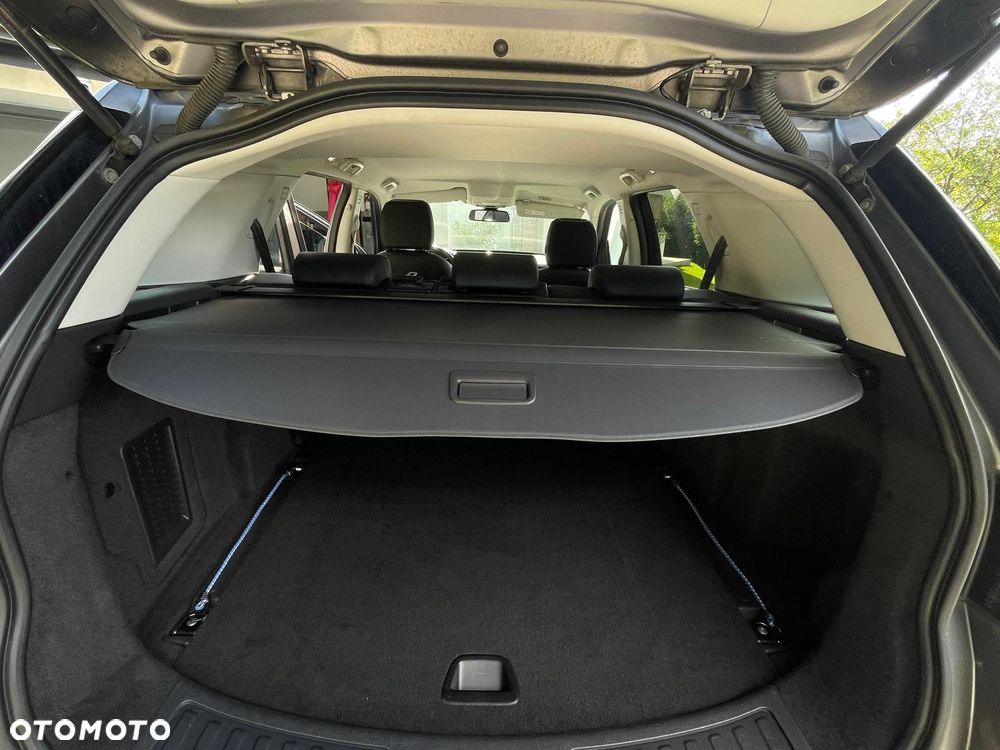 Land Rover Discovery Sport 2.0 D180 R-Dynamic HSE - 14