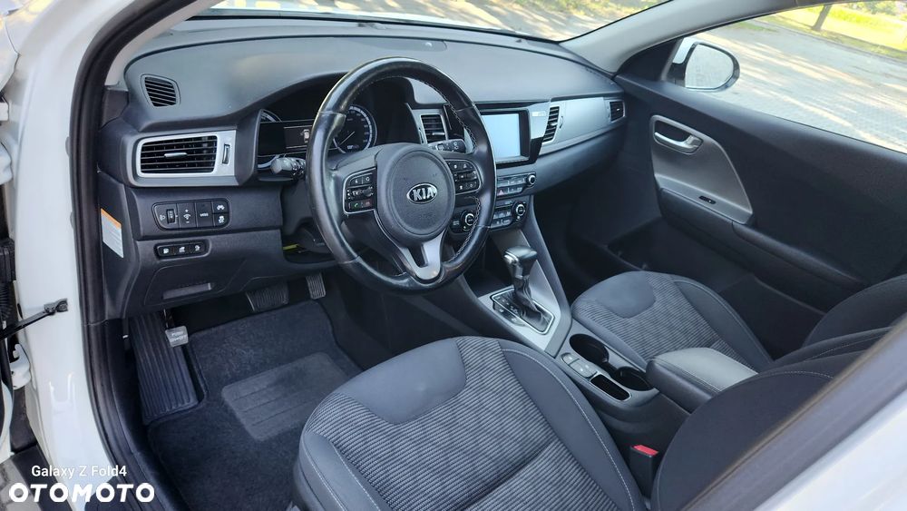 Kia Niro 1.6 GDI Plug-in Hybrid L - 16