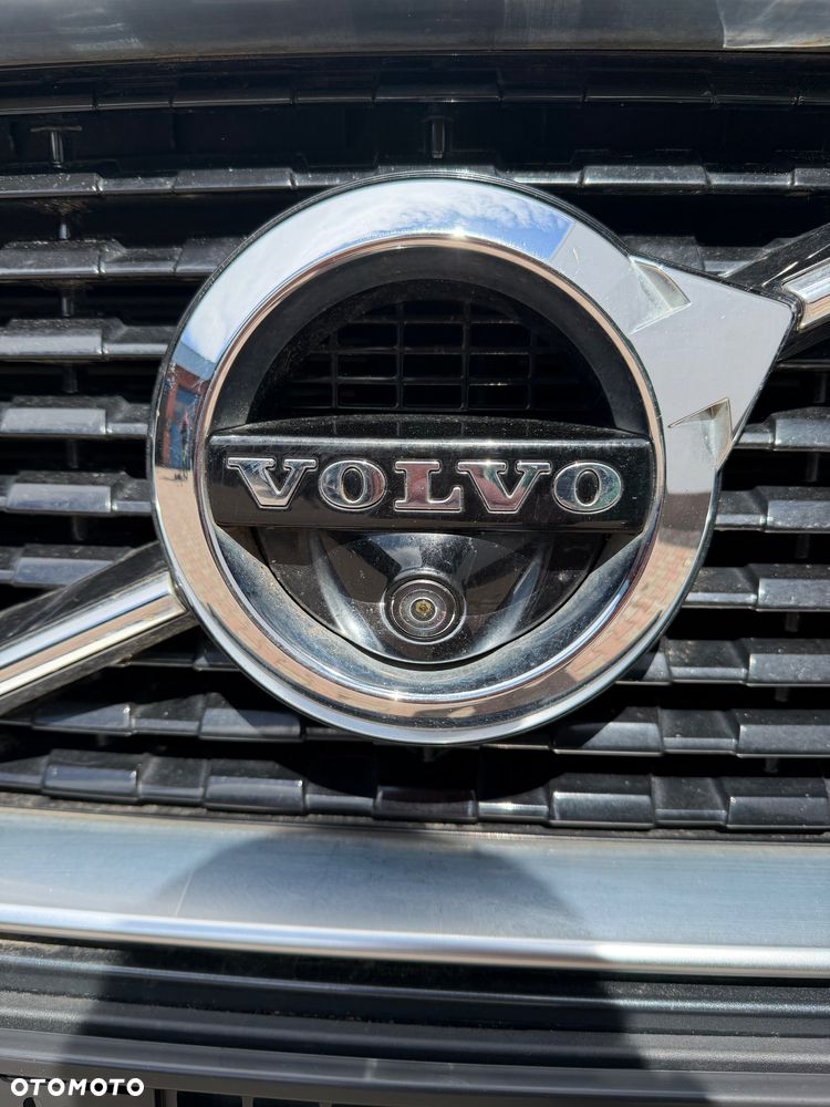 Volvo XC 90 D4 FWD R-Design 7os - 32