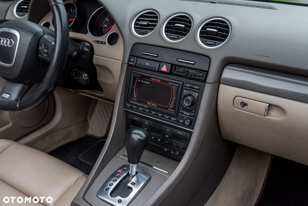 Audi A4 Cabrio - 25