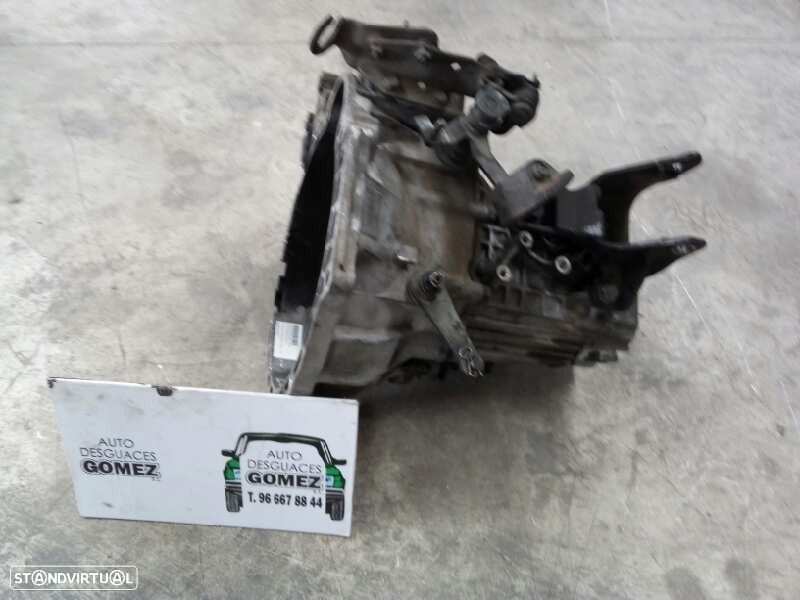 CAIXA VELOCIDADES HYUNDAI COUPE 2002 - 1