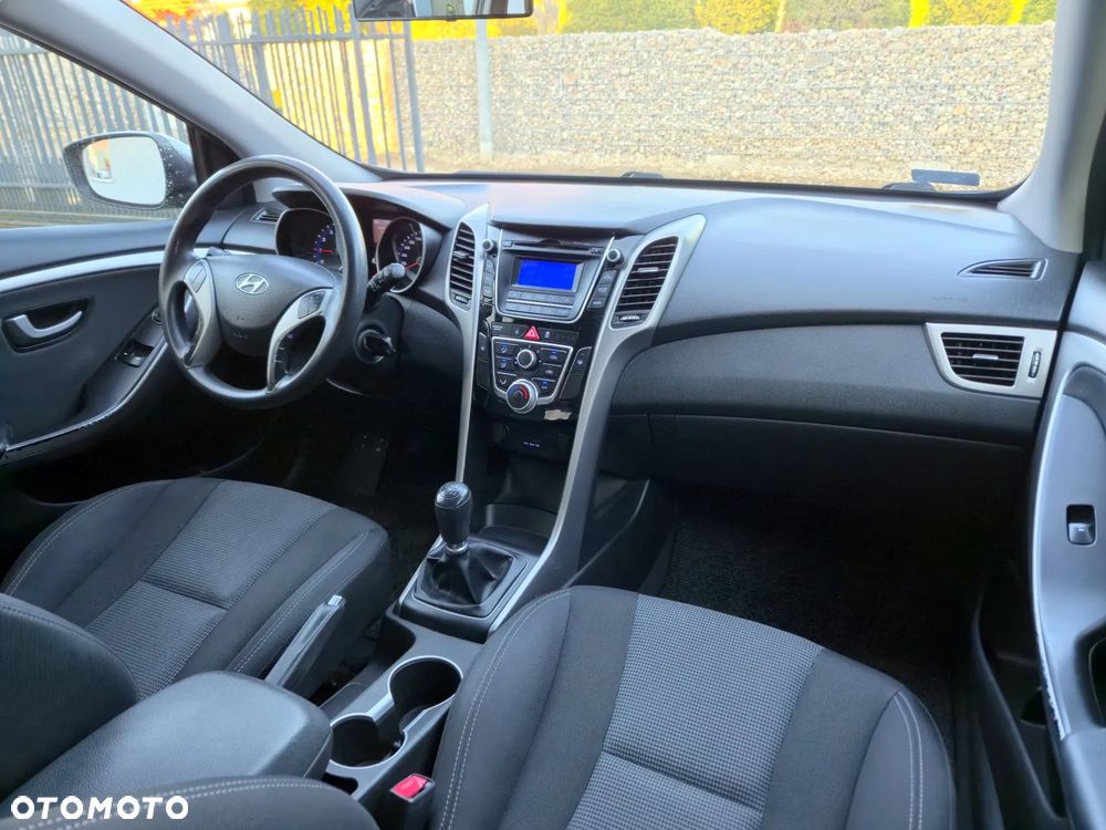 Hyundai i30 1.6 Comfort - 6