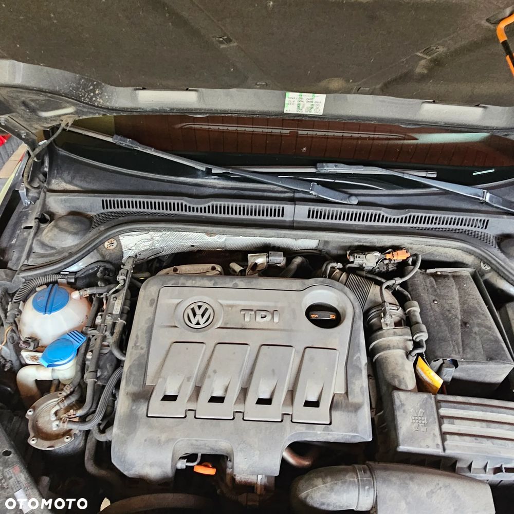 Volkswagen Jetta 2.0 TDI DPF Comfortline - 9