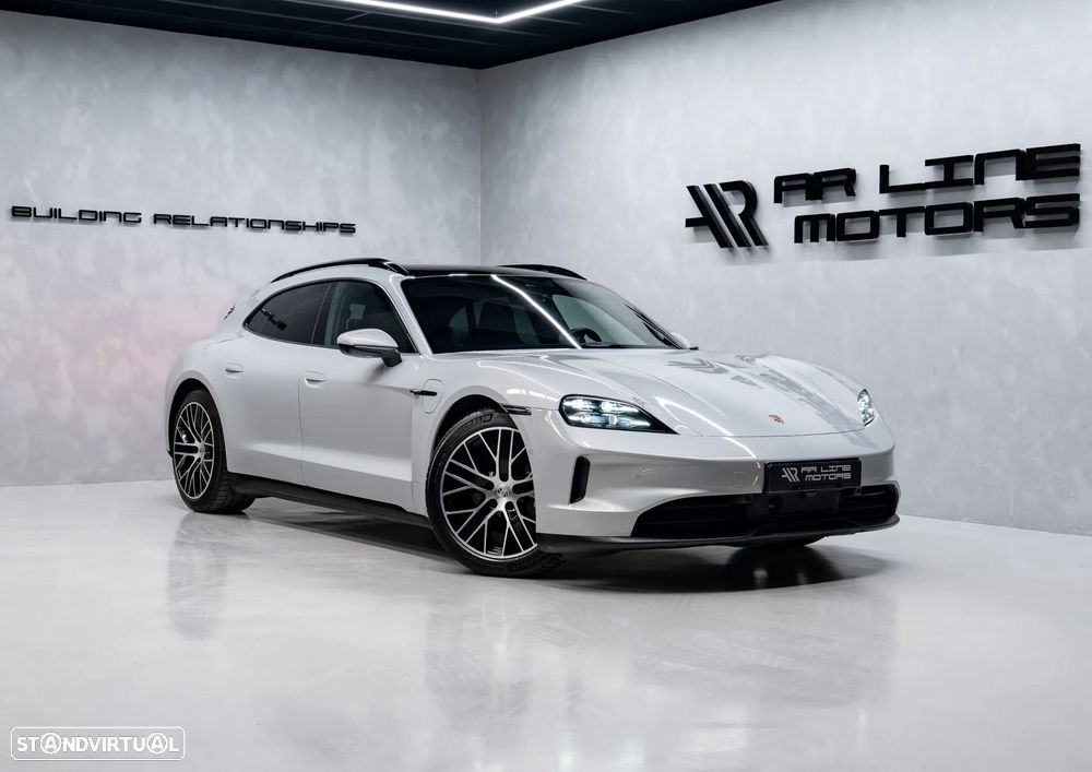 Porsche Taycan Sport Turismo Standard - 2