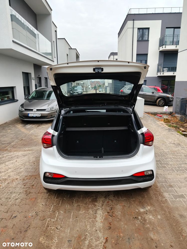 Hyundai i20 1.2 Comfort - 13