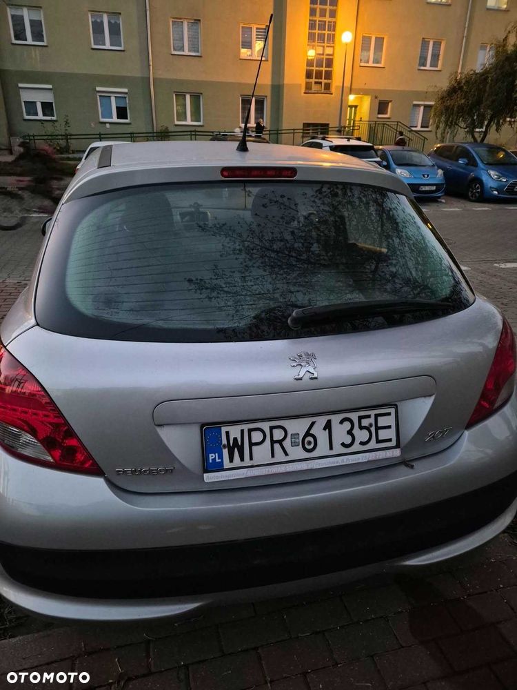 Peugeot 207 - 4