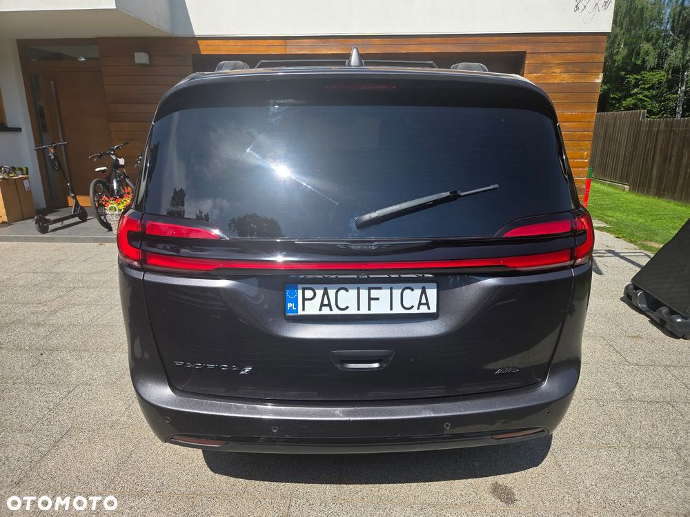 Chrysler Pacifica - 6