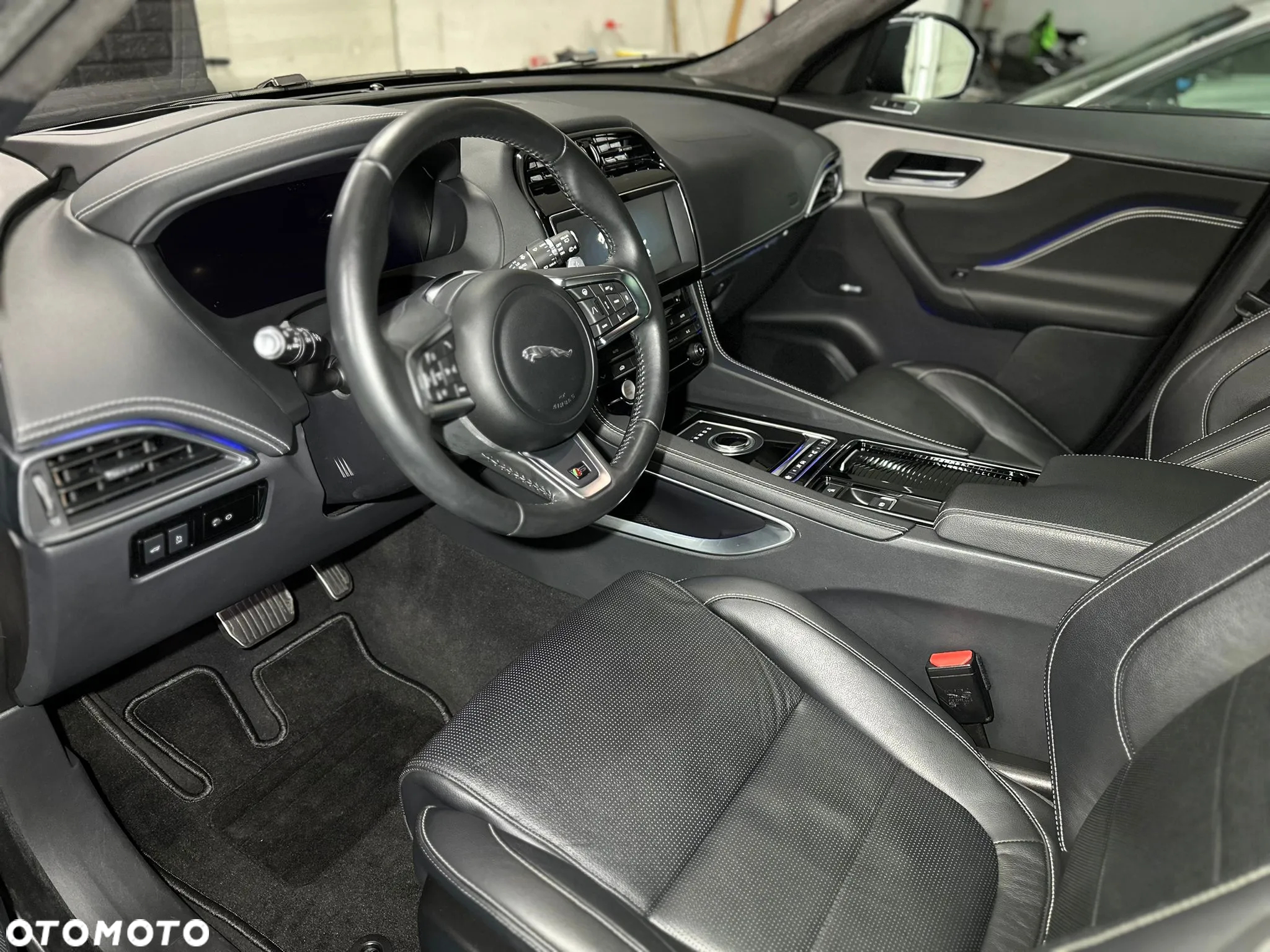 Jaguar F-Pace 3.0 V6 AWD S - 18