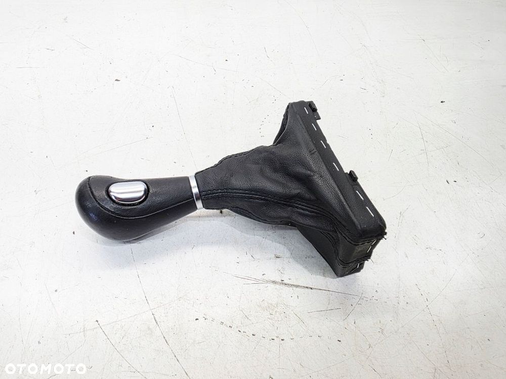 MIESZEK GAŁKA ZMIANY POZYCJI BIEGÓW AUDI A6 C6 AUTOMAT 4F2713139N TAH UK - 1