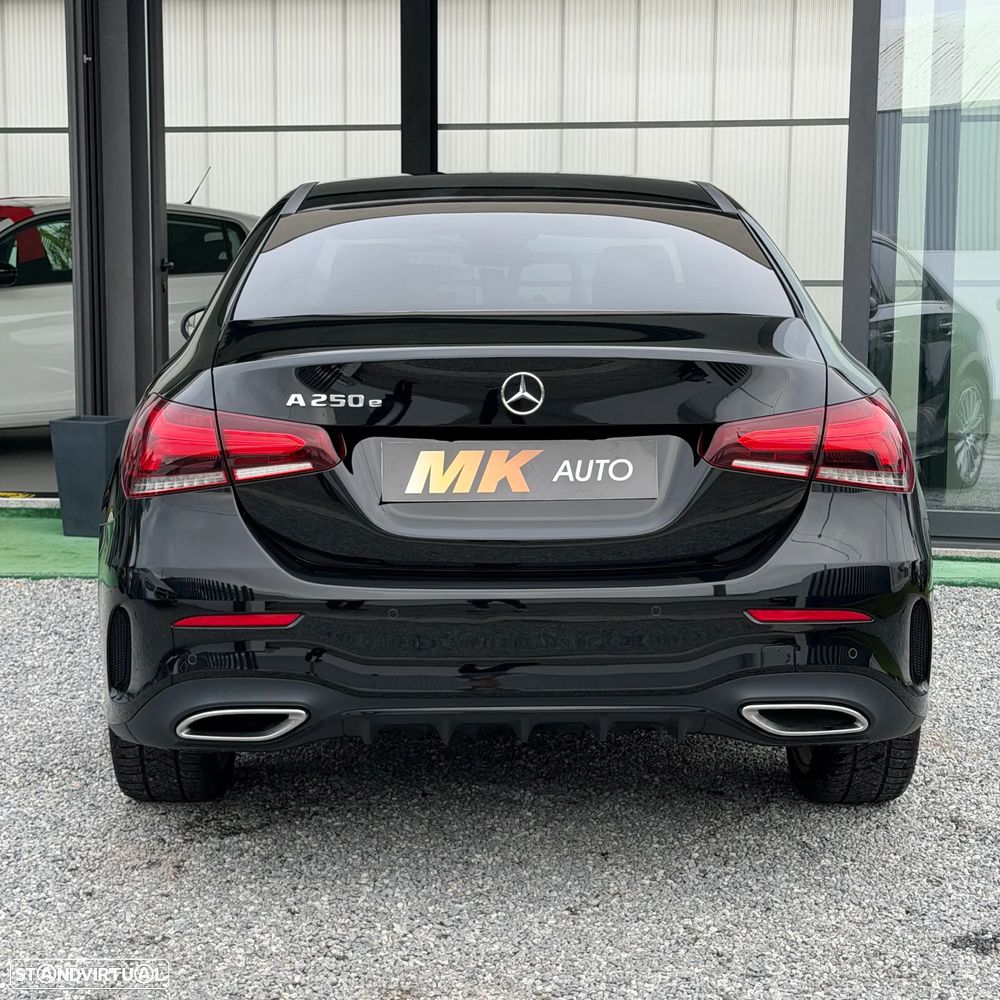 Mercedes-Benz A 250 Limousine e 8G-DCT AMG Line - 10