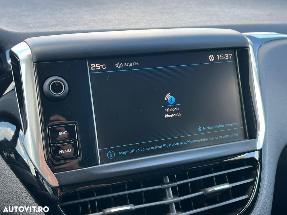 Peugeot 208 1.2 L PureTech Allure - 25