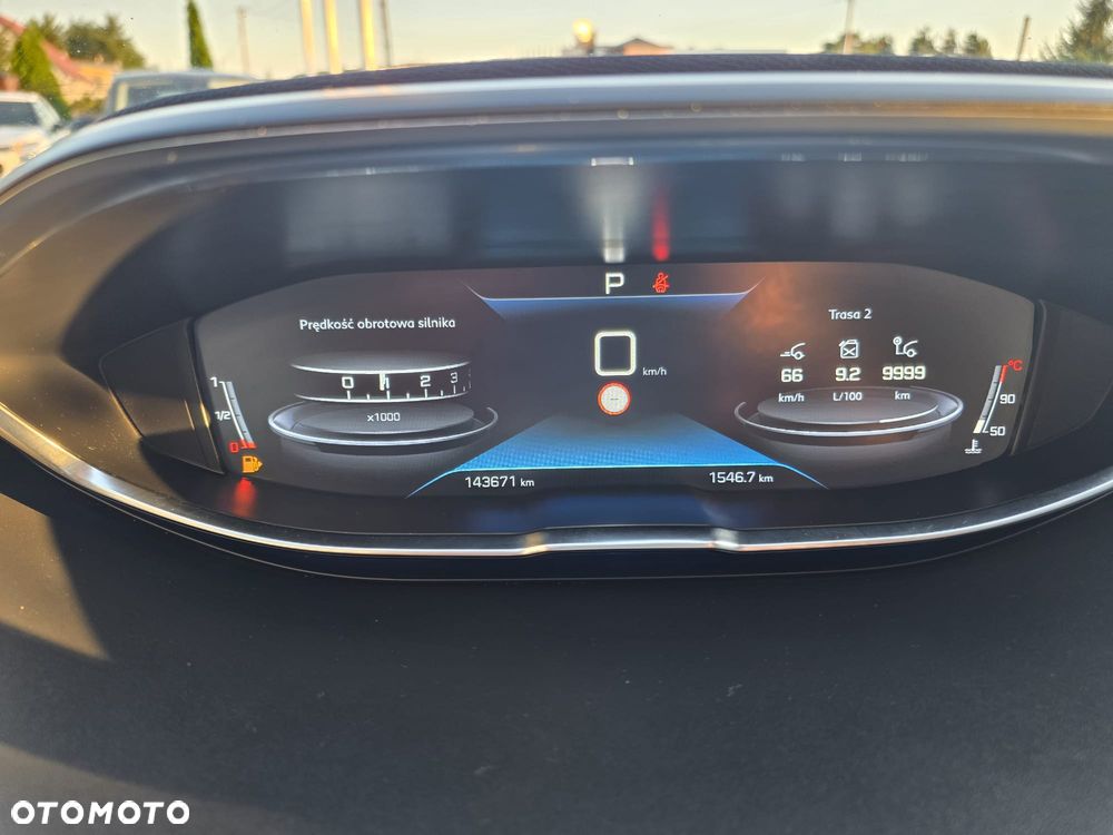 Peugeot 3008 1.2 PureTech Active S&S EAT8 - 21