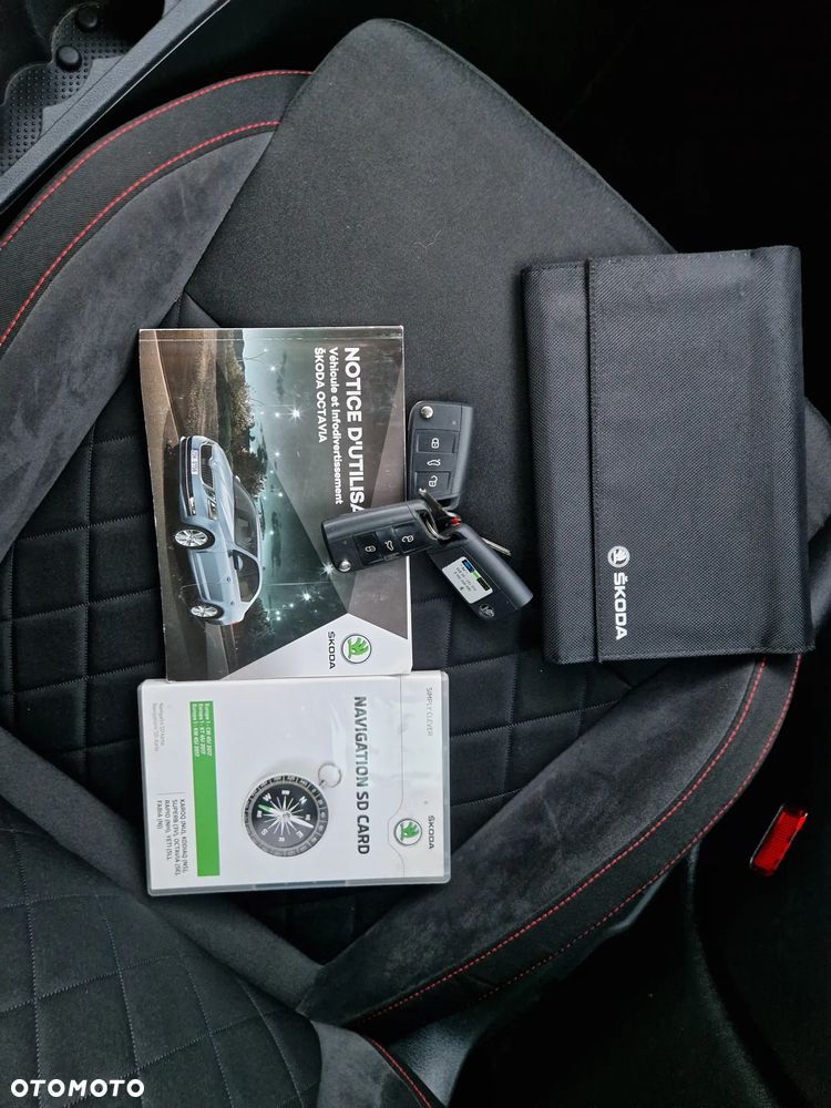 Skoda Octavia 2.0 TDI 4x4 DSG RS - 30