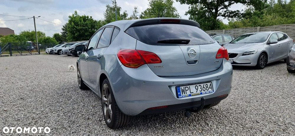 Opel Astra - 8