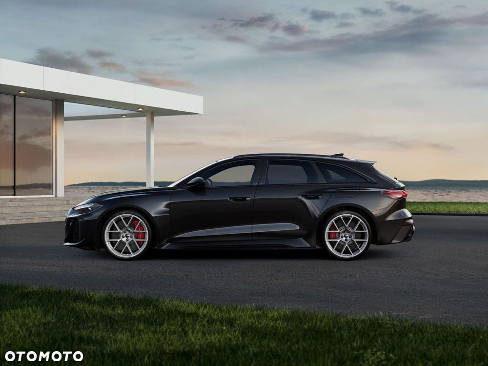 Audi RS5 Avant - 3