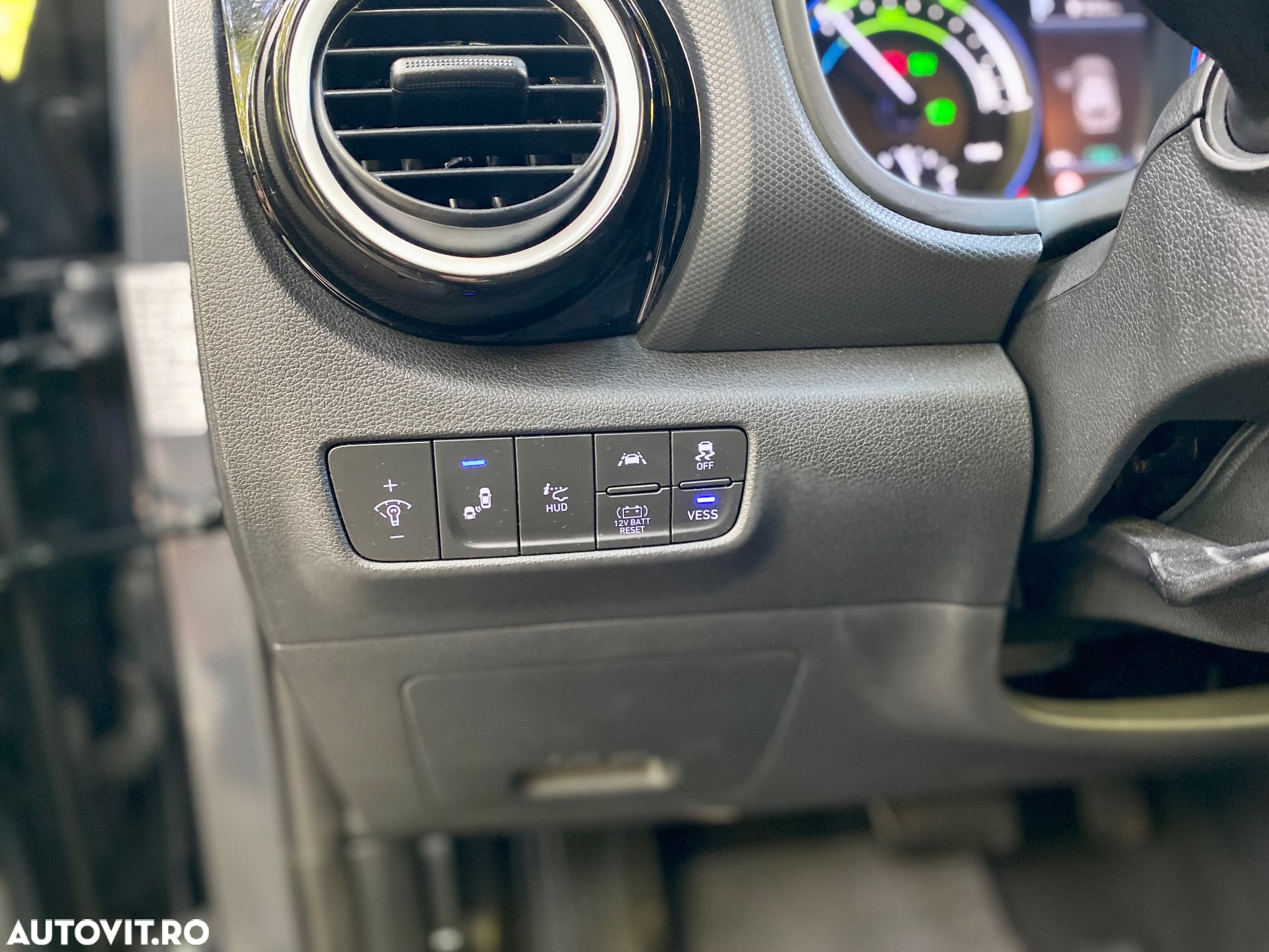 Hyundai KONA 1.6 GDI DCT Hybrid Premium - 30