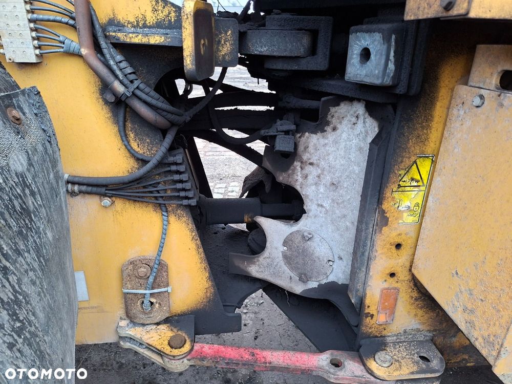 Caterpillar 930H 4X4 - 24