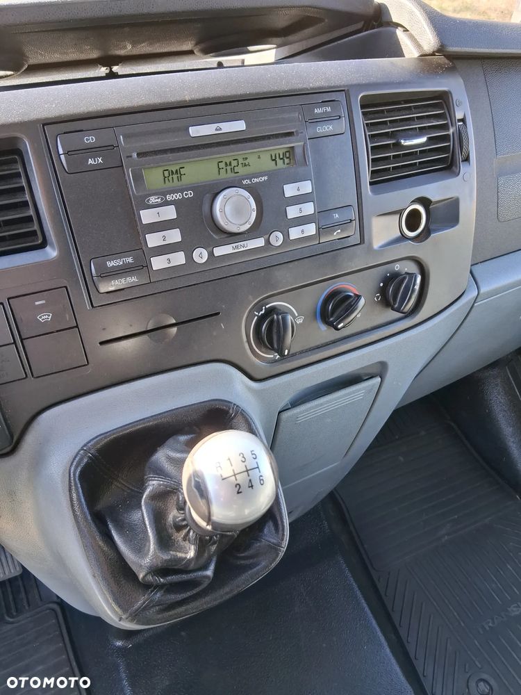 Ford Transit - 11