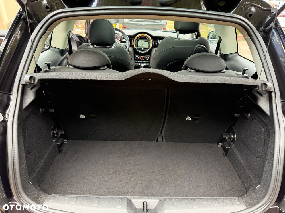 MINI Cooper John Works Trim - 14