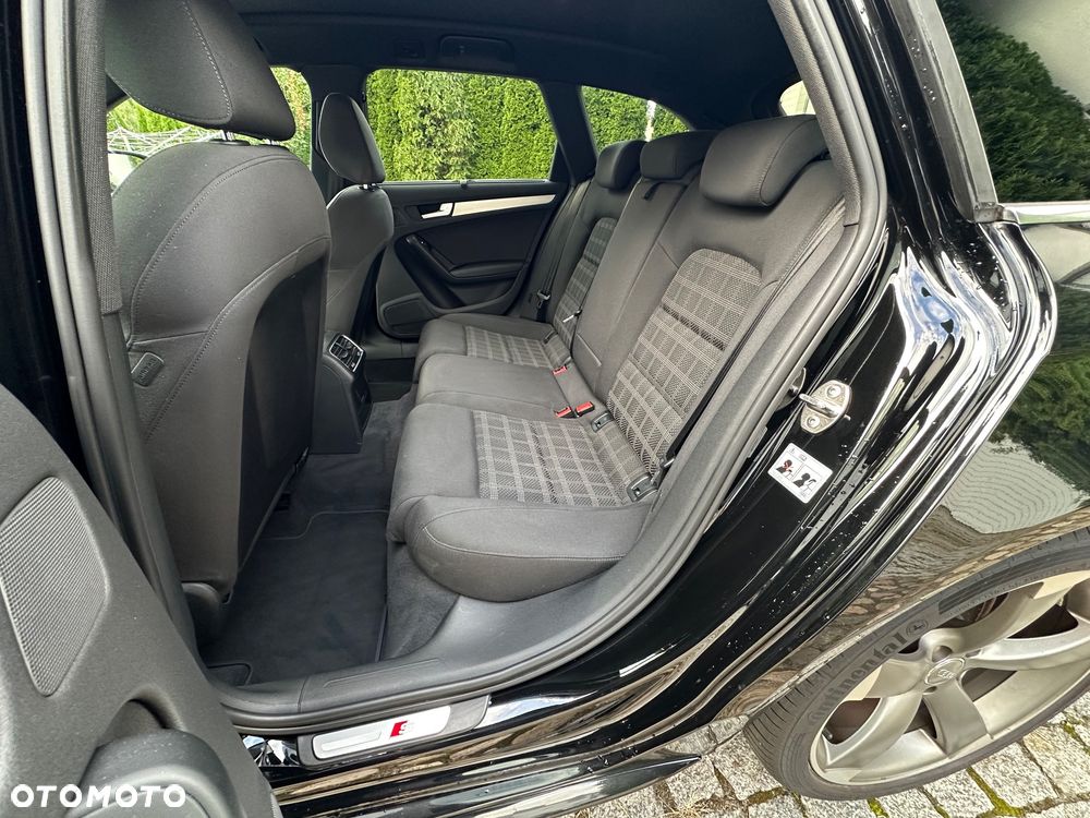 Audi A4 Avant 2.0 TDI DPF clean diesel multitronic S line Sportpaket - 10