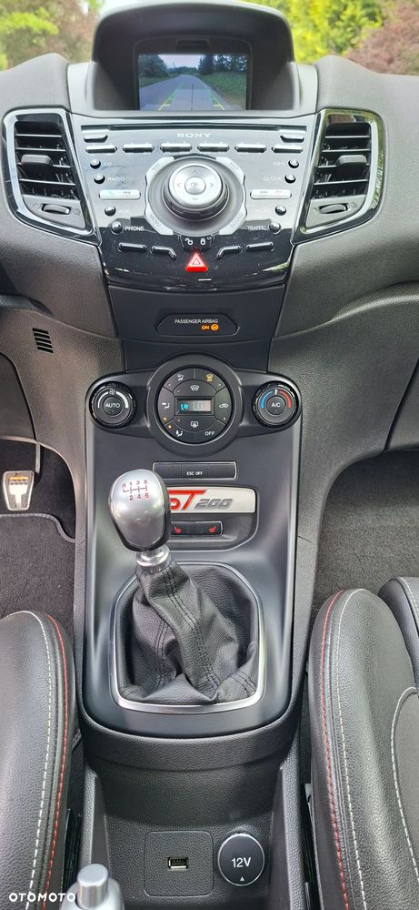 Ford Fiesta - 14