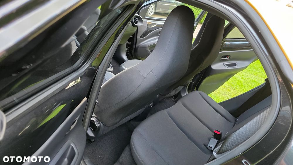 Toyota Aygo X Air Limited - 38