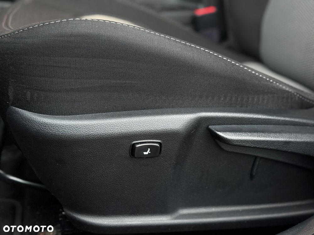 Kia Ceed - 14