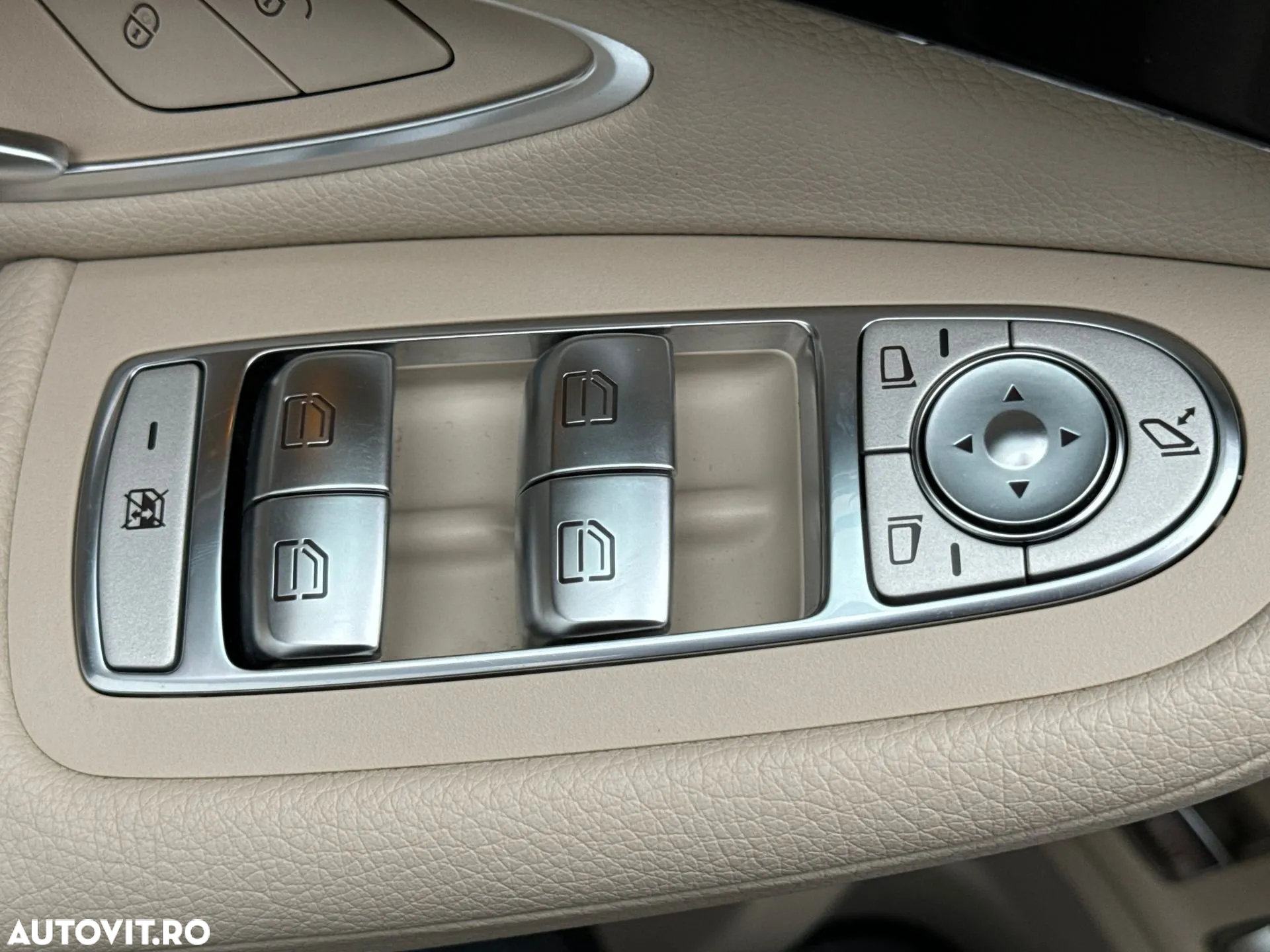 Mercedes-Benz GLC 300 e 4MATIC - 26