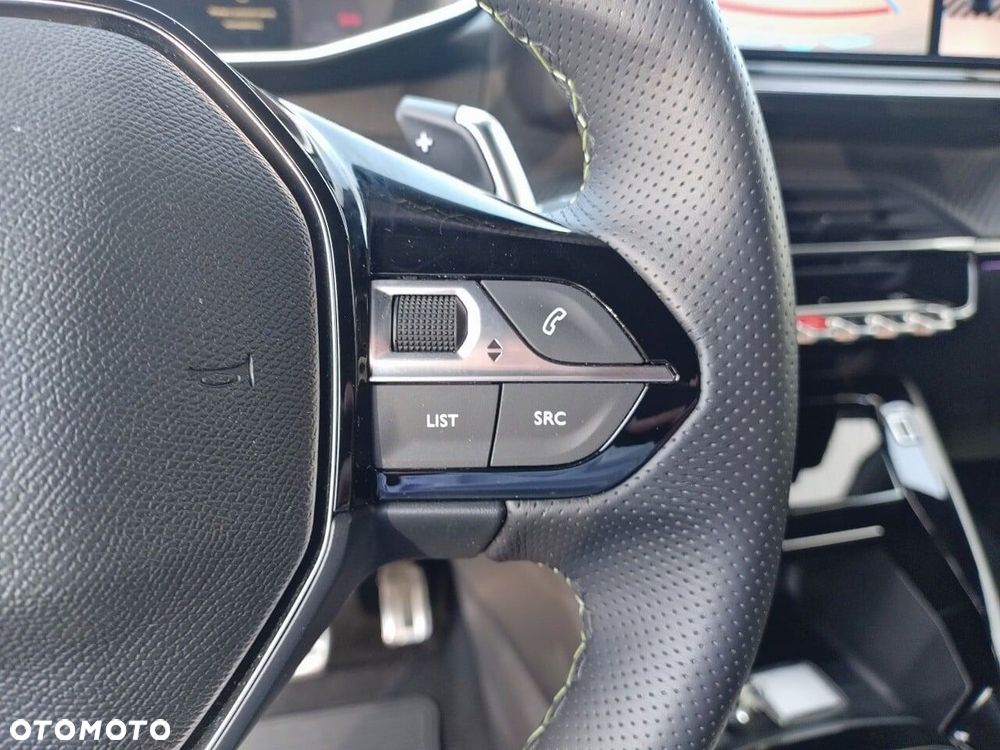 Peugeot 208 - 16
