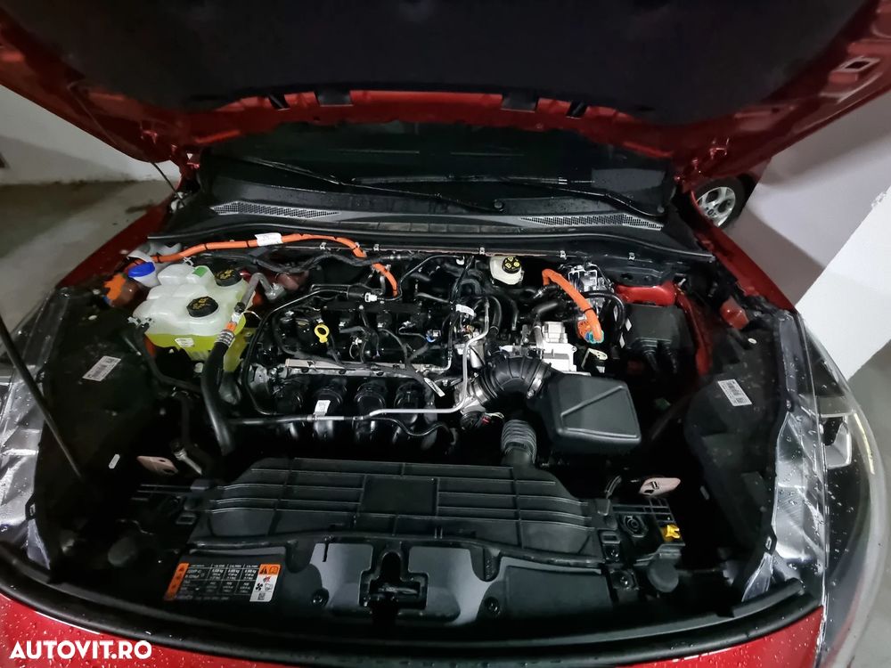 Ford Kuga 2.5 Duratec FHEV AWD ST Line - 8