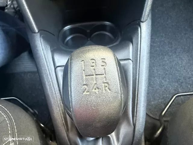 Peugeot 208 1.2 PureTech Active - 21