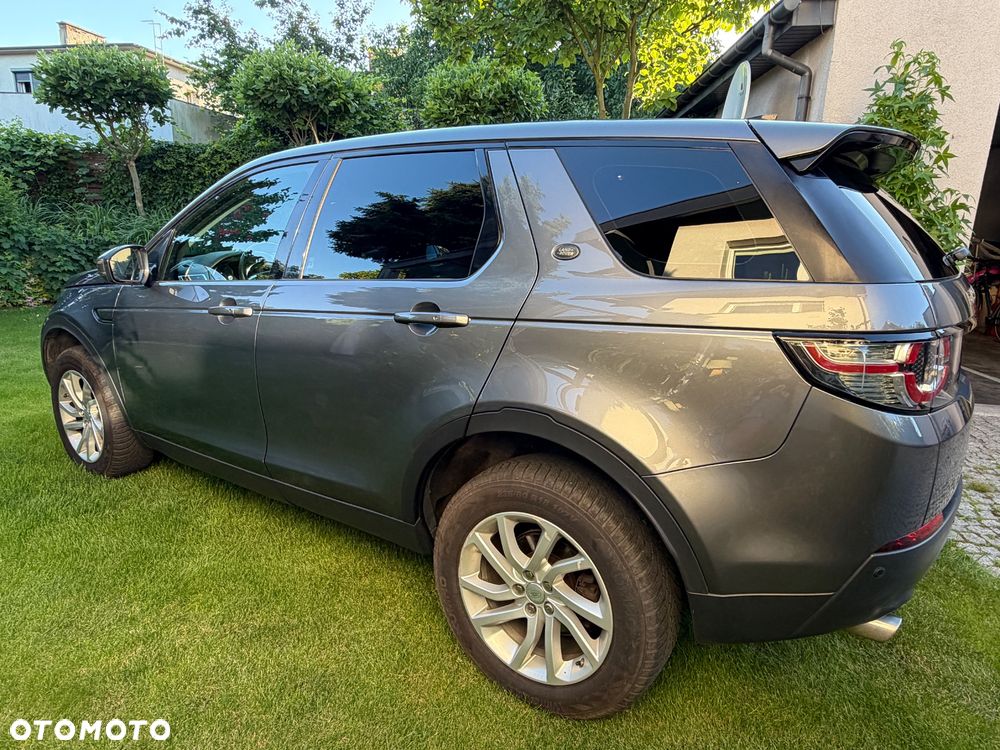 Land Rover Discovery Sport - 16