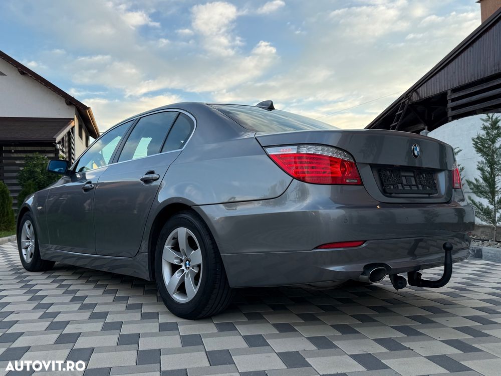 BMW Seria 5 520d Touring - 6