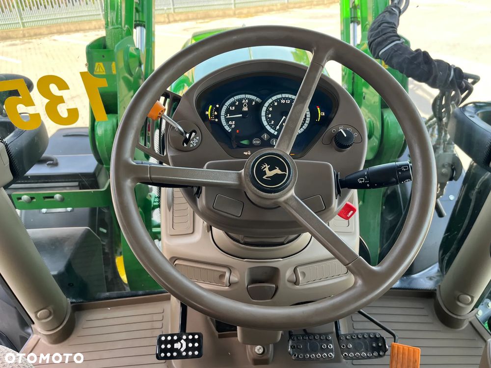 John Deere 6135 R - 14