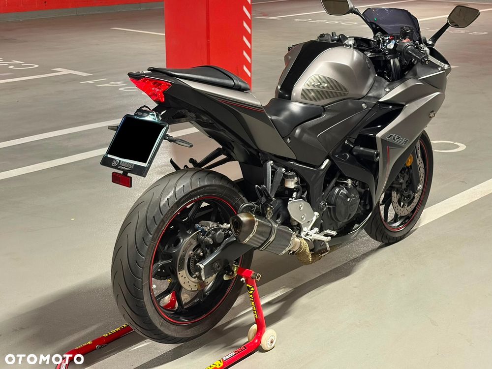 Yamaha R3 - 9