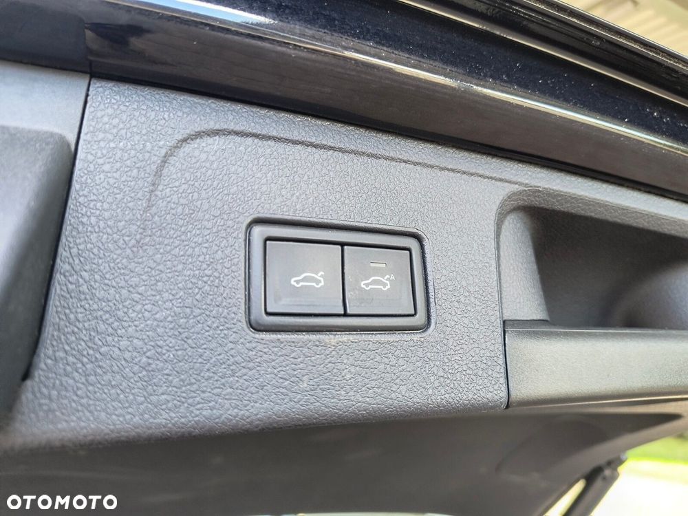 Volkswagen Passat - 39