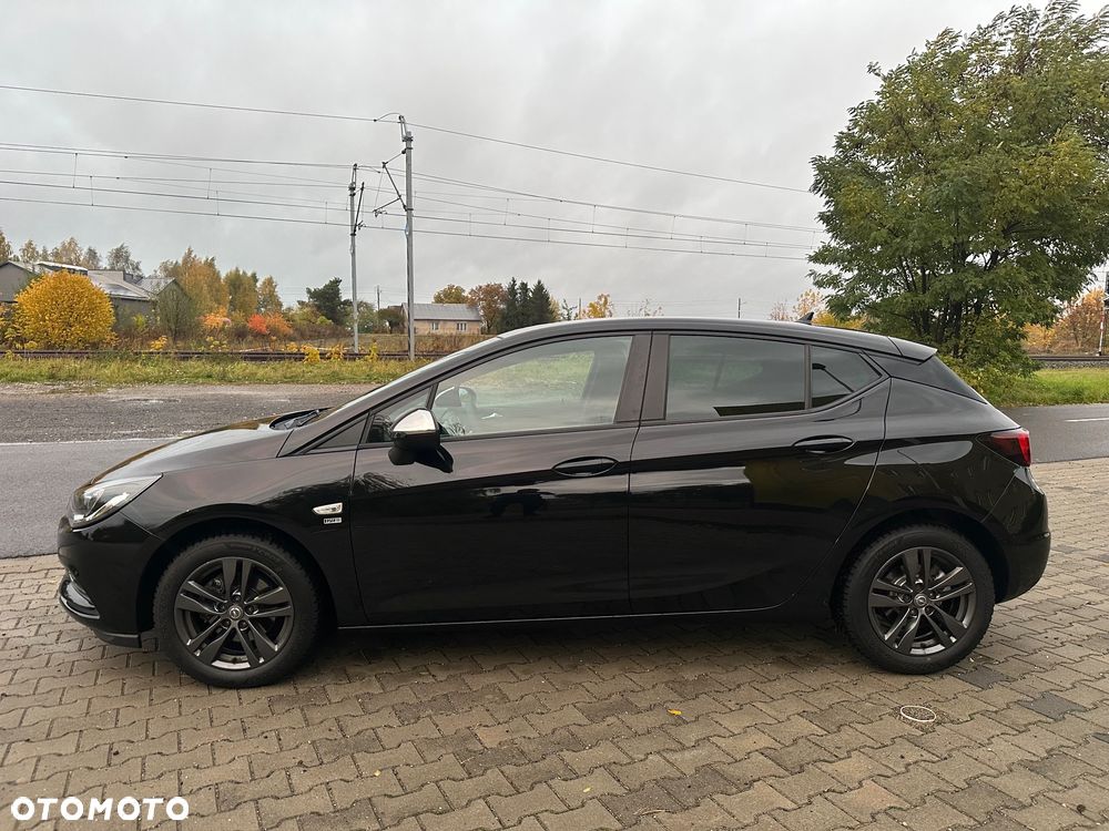 Opel Astra 1.4 Turbo Innovation - 17