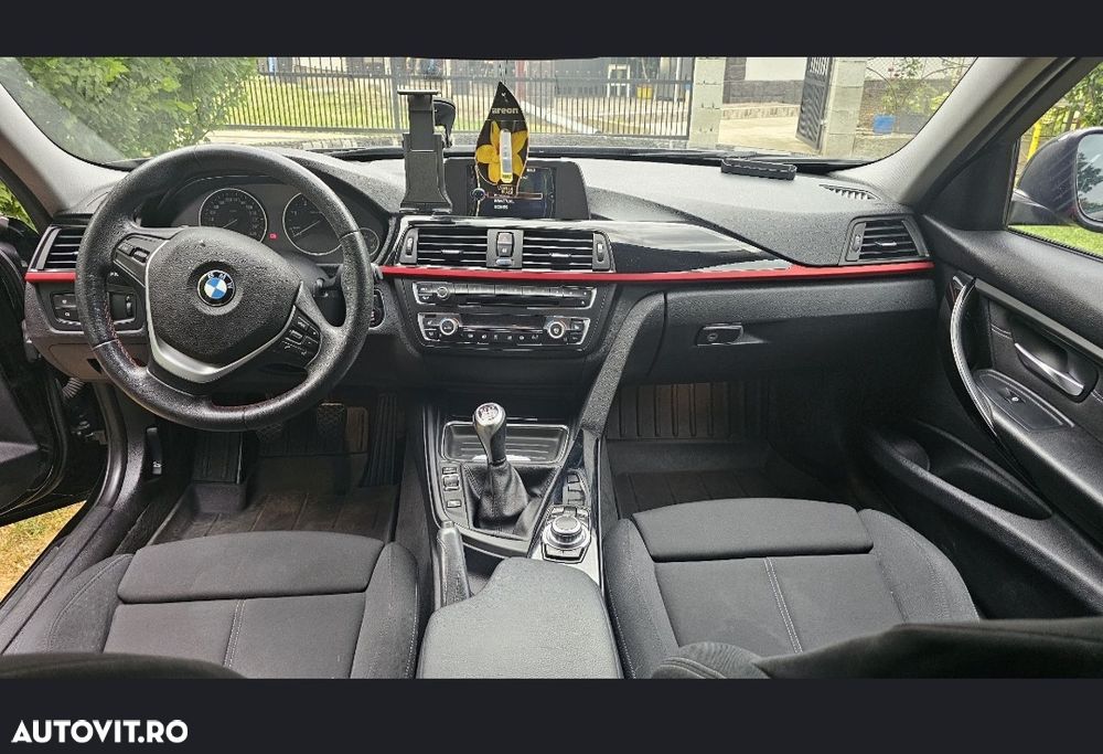BMW Seria 3 318d xDrive - 4
