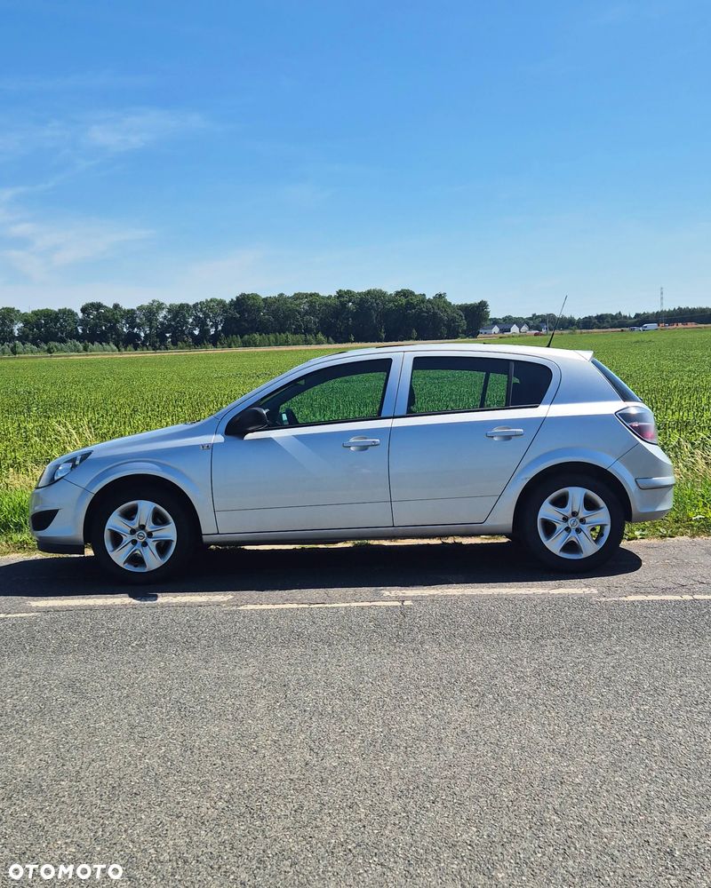 Opel Astra 1.4 Enjoy - 4