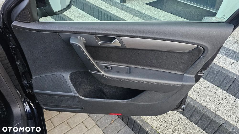 Volkswagen Passat Variant - 12
